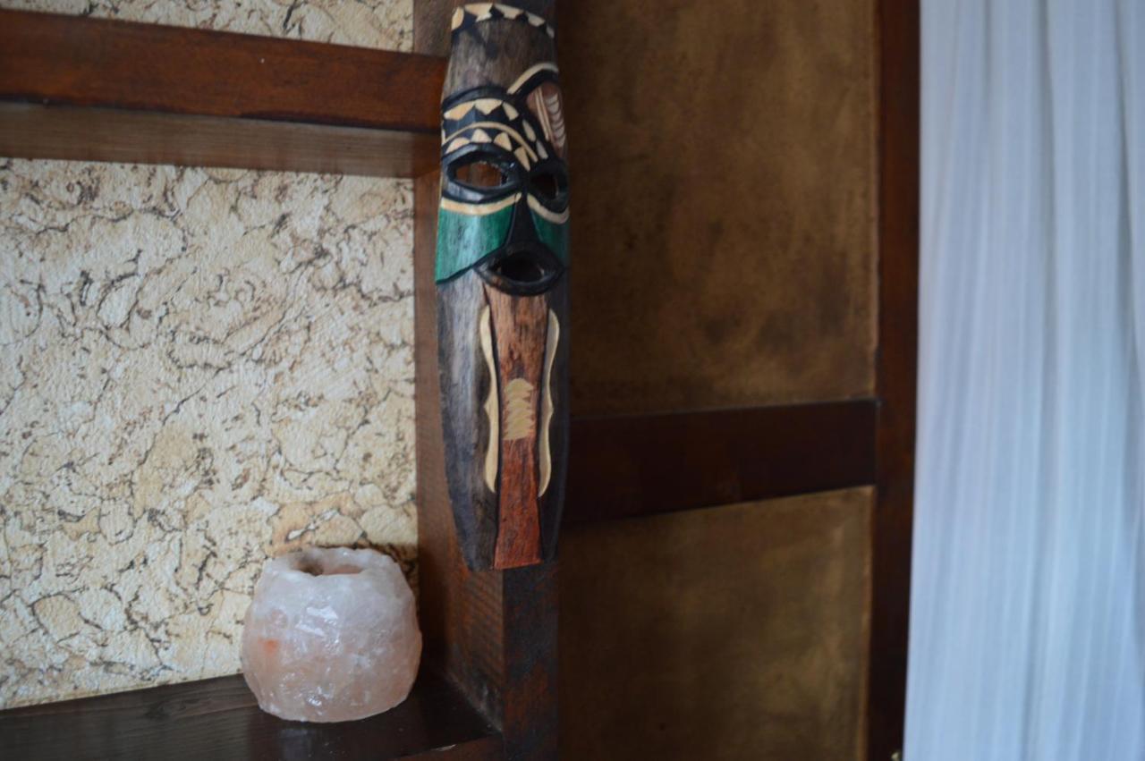 Atelier 9 - Art Mansard Studio Sofia Luaran gambar